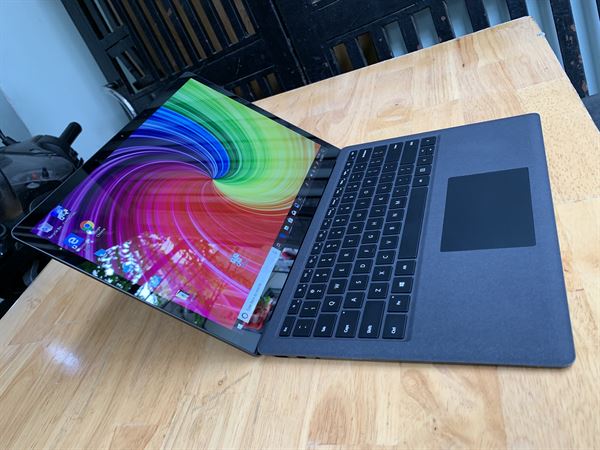 Surface Laptop 2 Màu đen 5