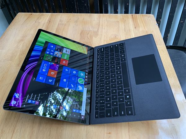 Surface Laptop 2 Màu đen 7