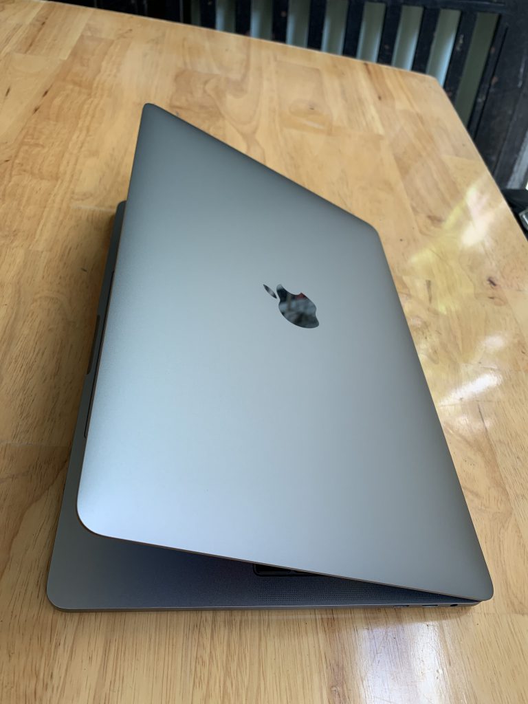 Macbook Pro 13 Touch Bar Grey 16 768x1024