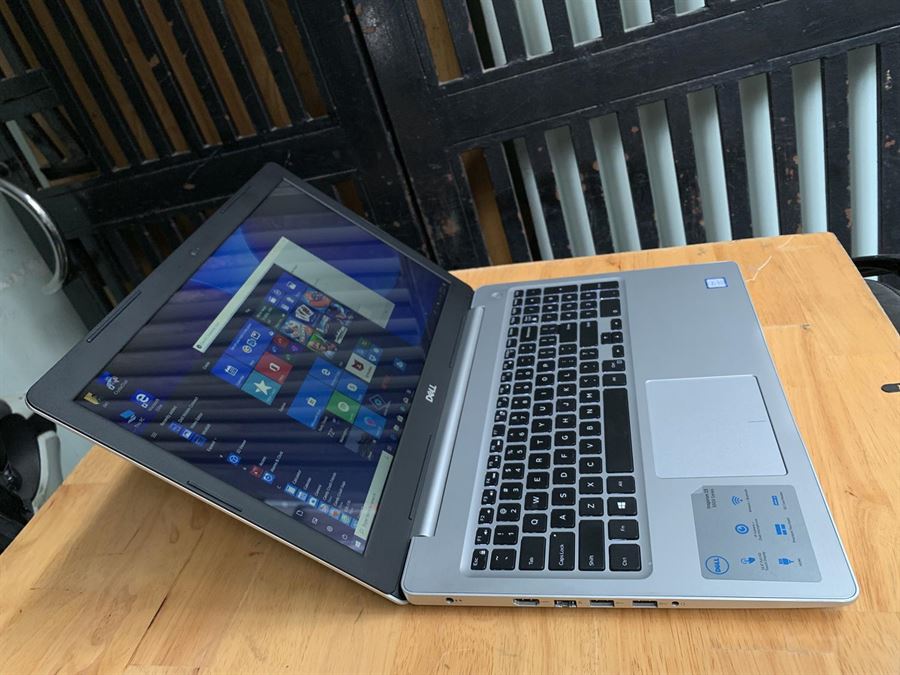 Dell 5570 I7 Gen 8 Touch 1