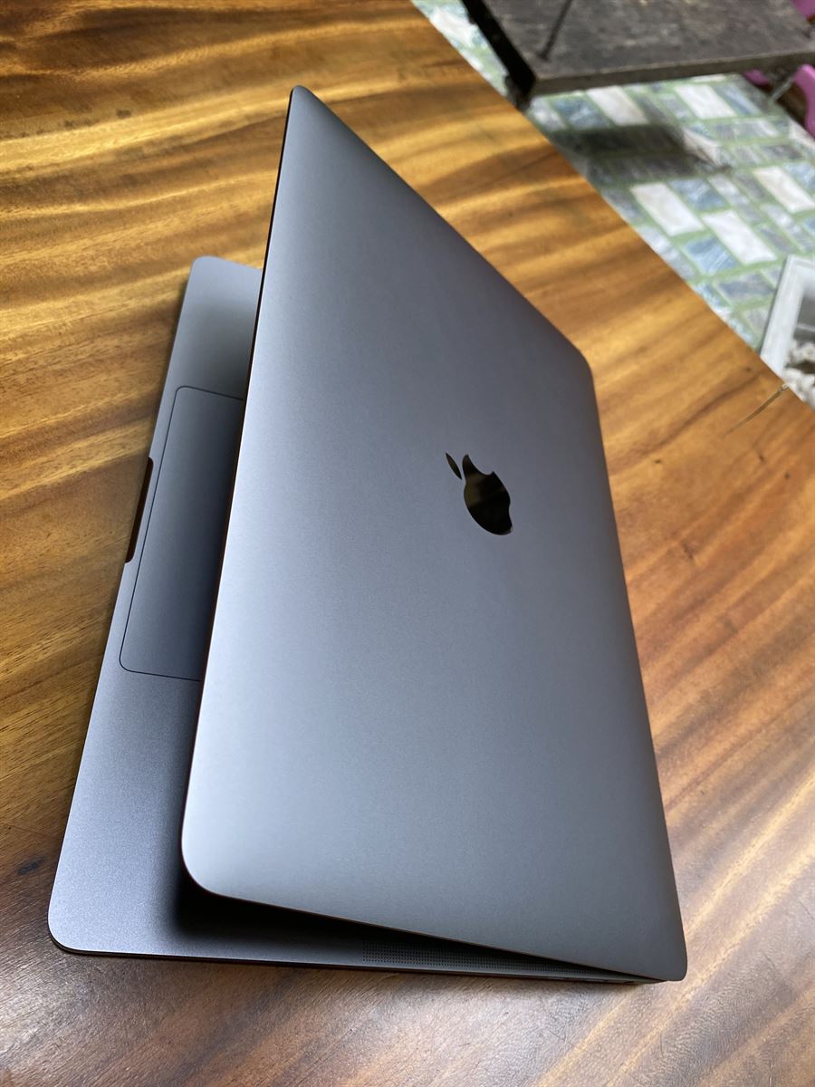 Macbook Pro 2020 13in 8