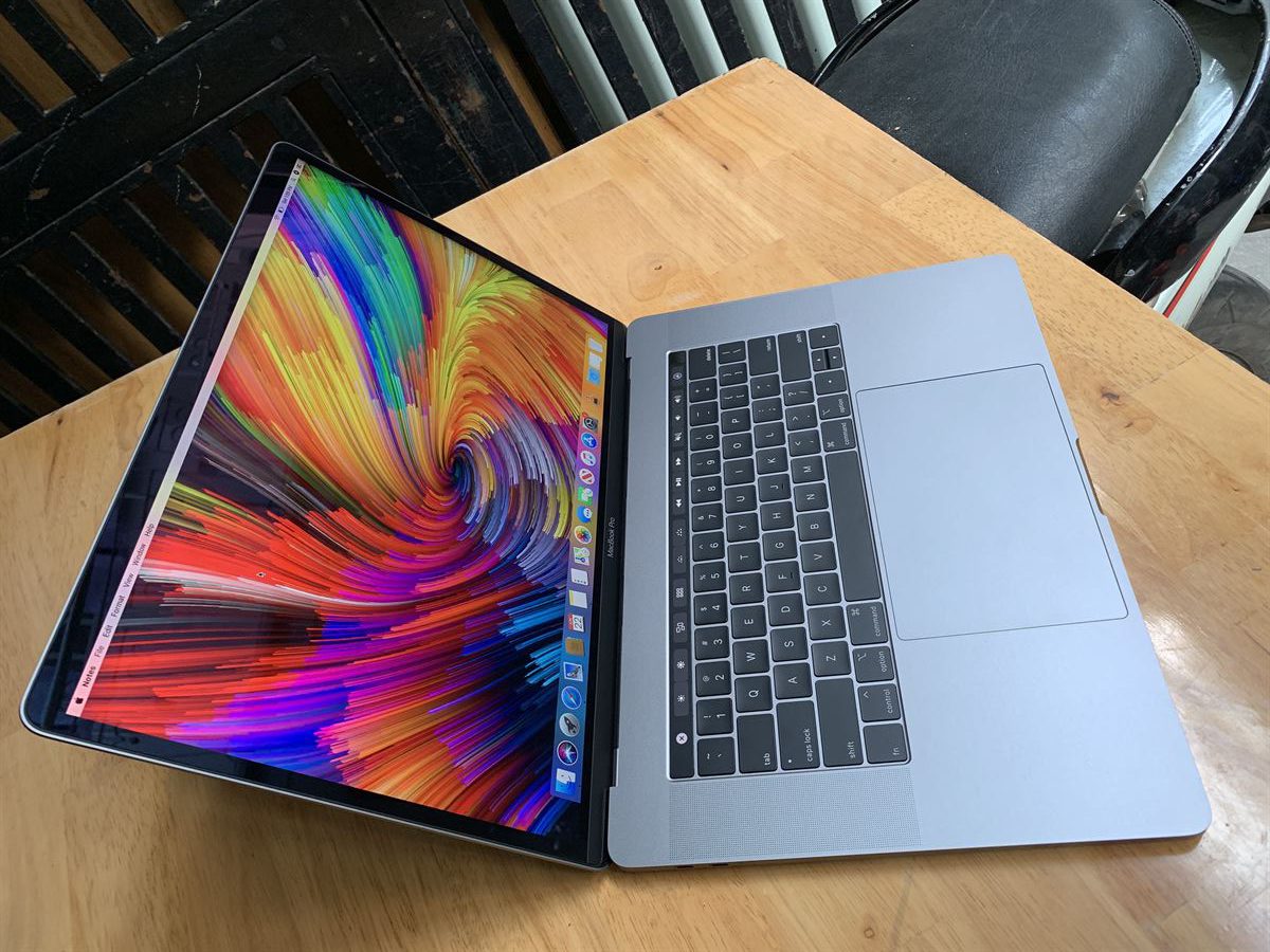 Macbook Pro 2018 Touchbar Grey 15in 9