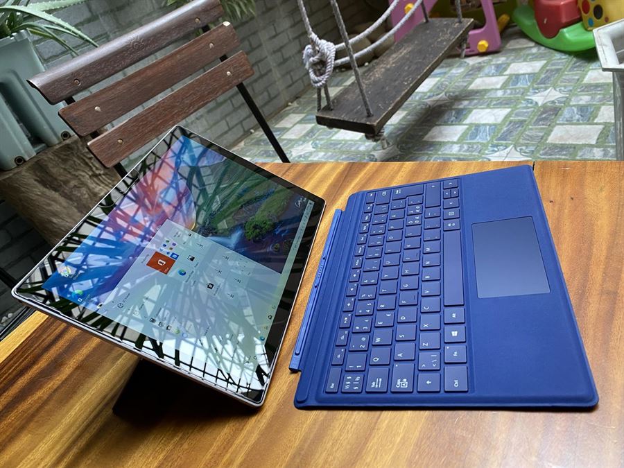 Surface Pro 7 I3 Key Blue 1