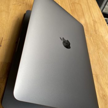 Macbook Pro 13in 2019 Touch Bar Grey 6