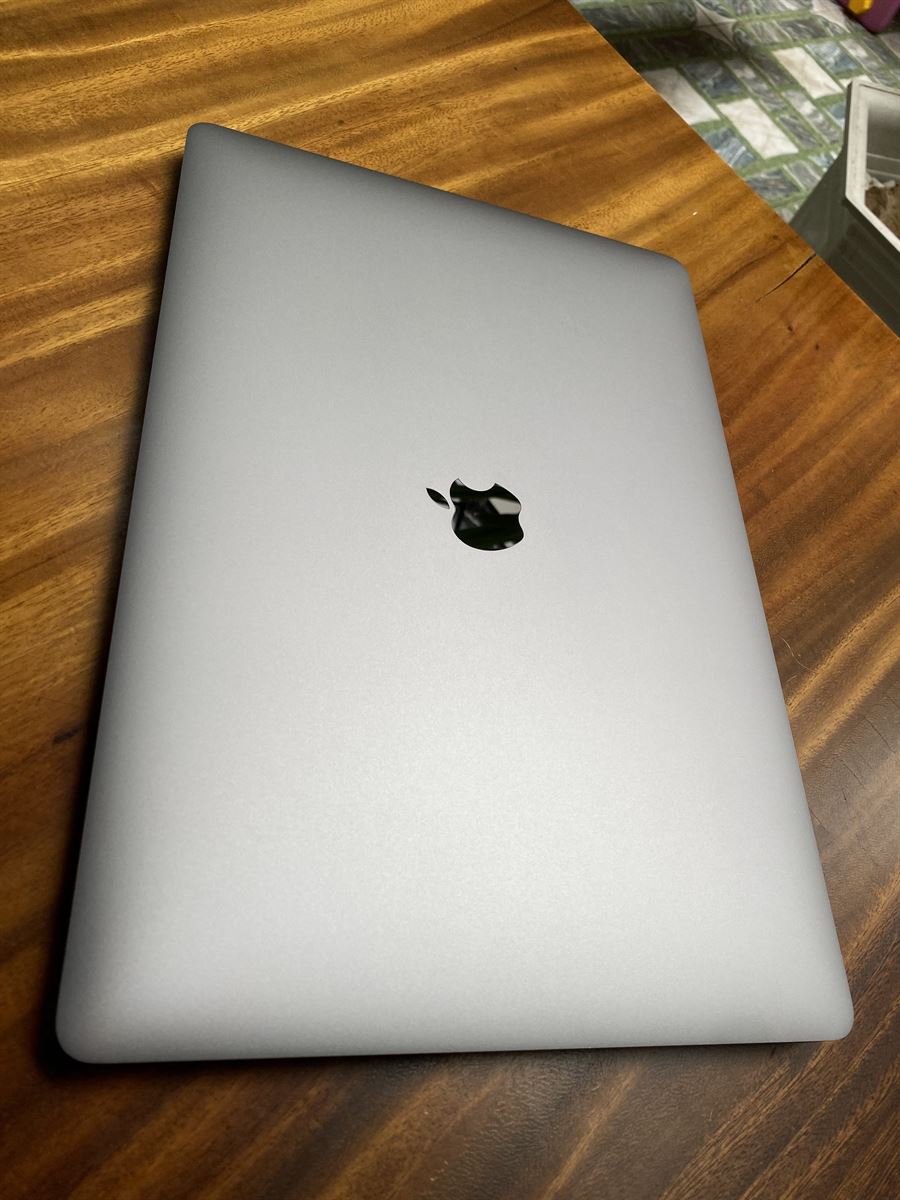 Macbook Pro 16 Inch Grey 5