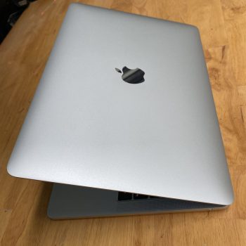 Macbook Pro 2019 13in Touch Bar 11