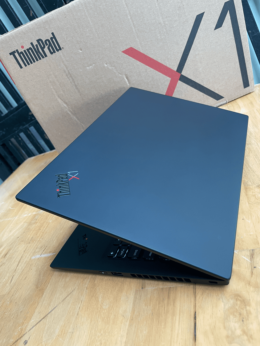 Lenovo Thinkpad X1 Carbon Gen 8 Core I7 10th (1)