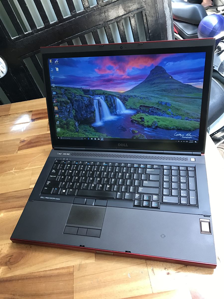 Dell M6800 Red 1