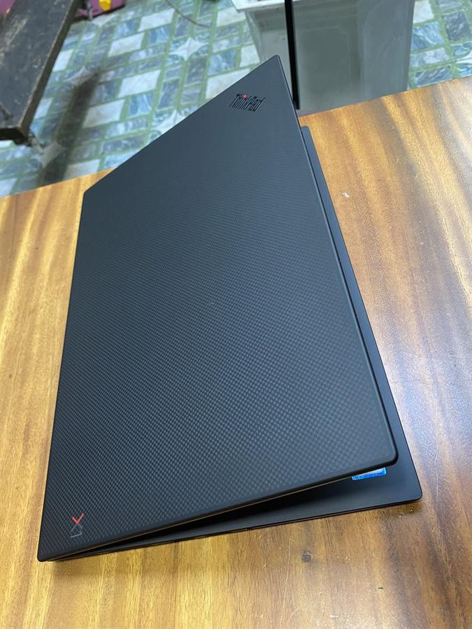 Lenovo Thinkpad X1 Carbon Gen 7 4k 5