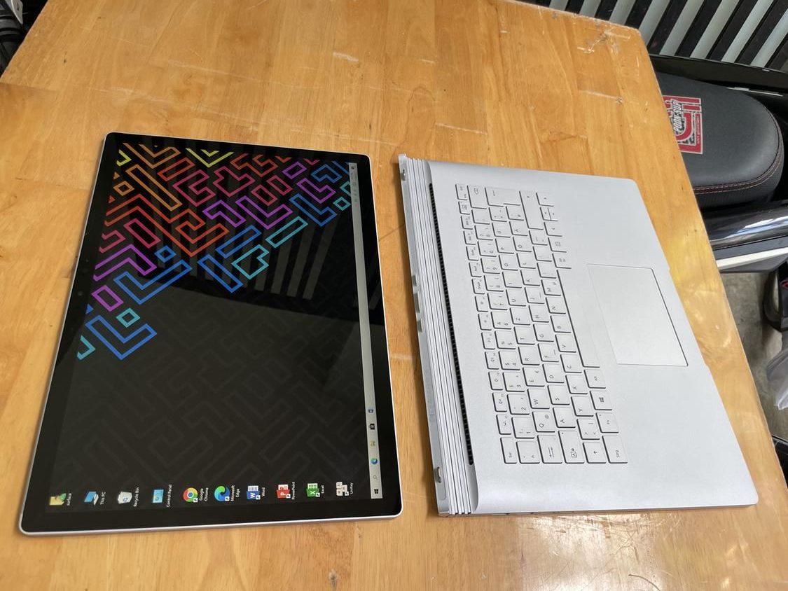 Surface Book 3 15in Broken 3