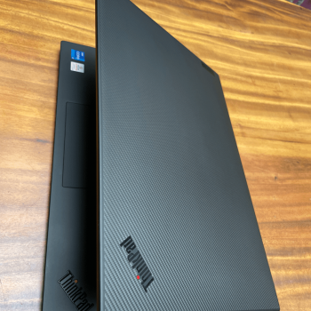 Lenovo Thinkpad P1 Gen 4 Core I7 4k (6)