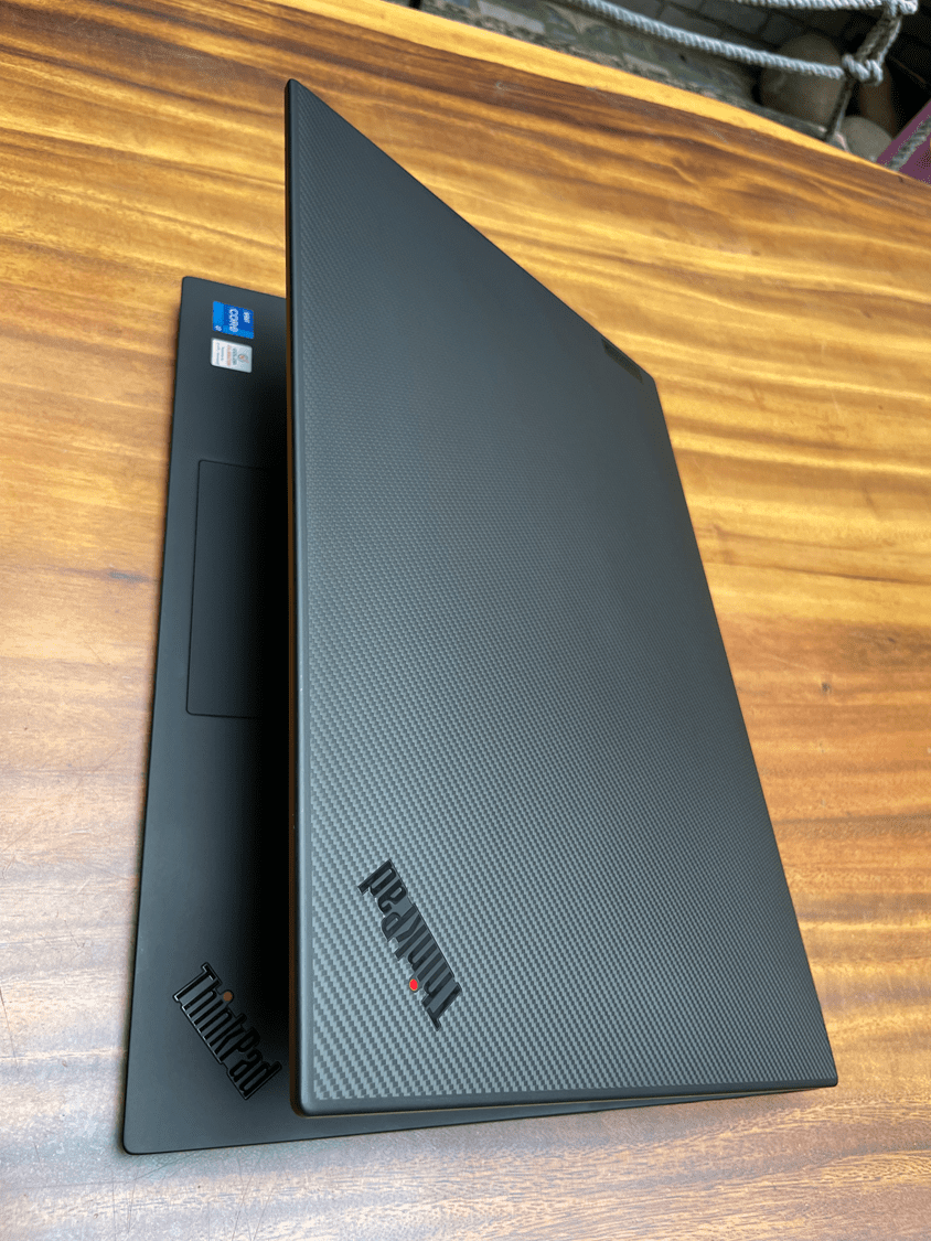 Lenovo Thinkpad P1 Gen 4 Core I7 4k (6)