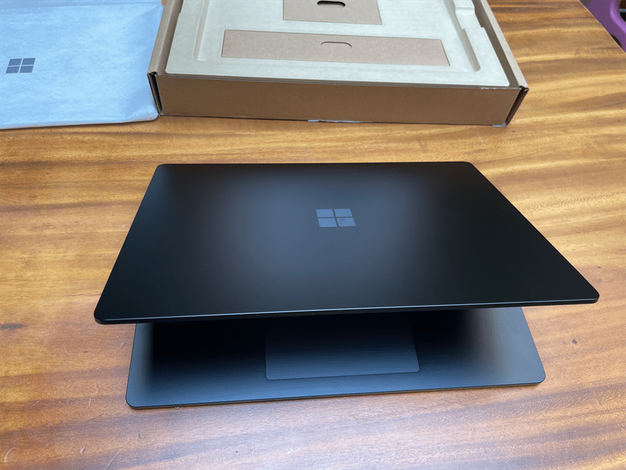 Surface Laptop 4 New Box Meta Black 2