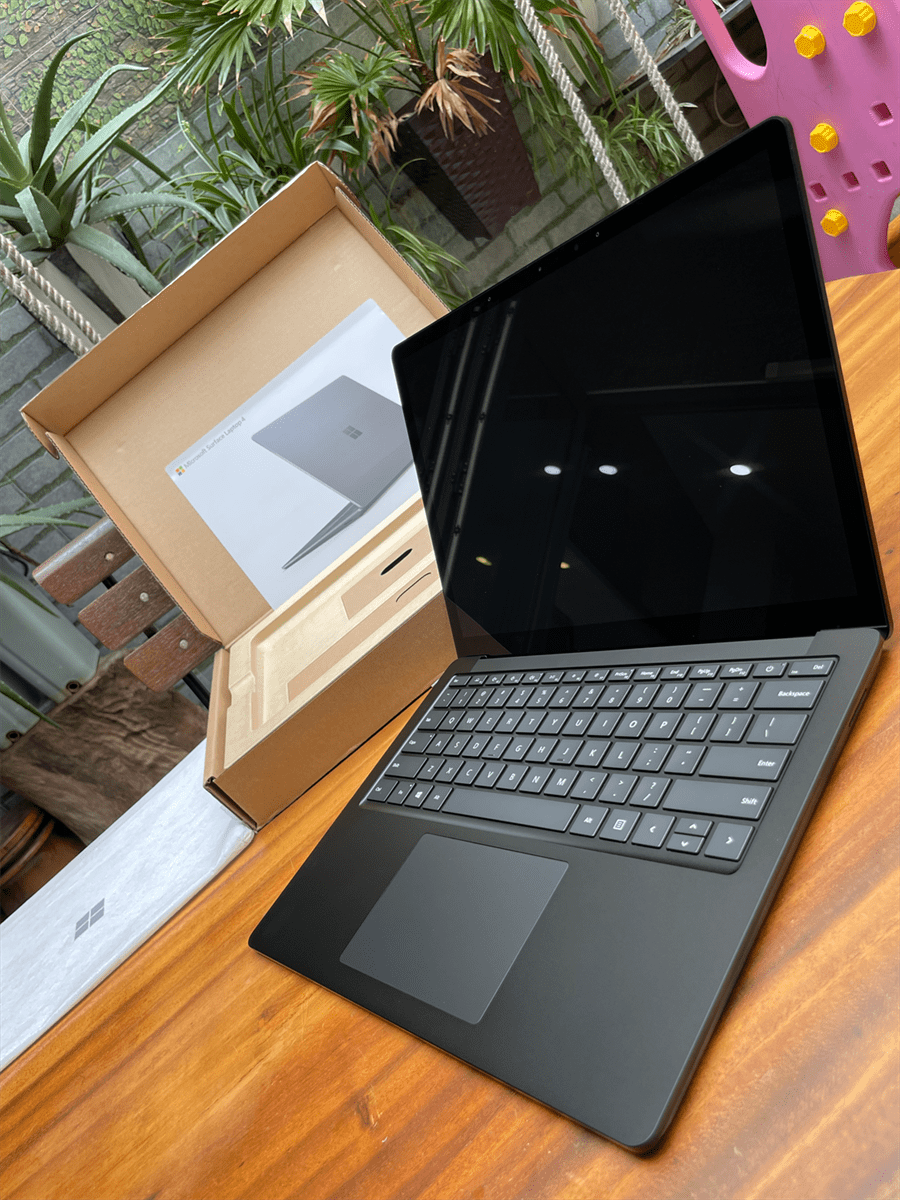 Surface Laptop 4 New Box Meta Black 6