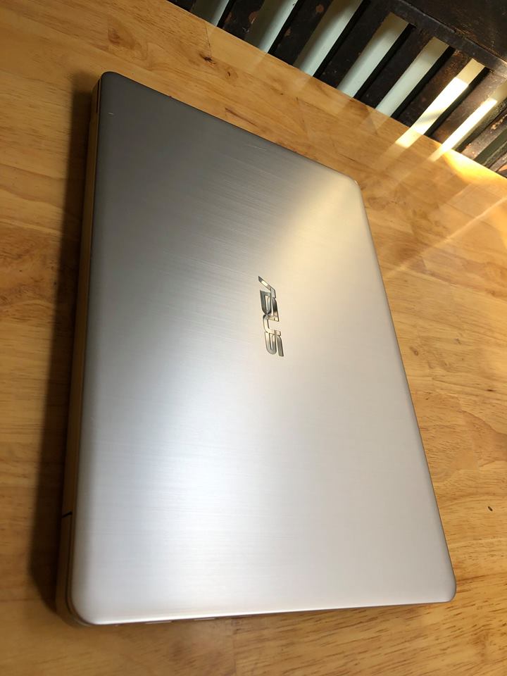 Asus S410 Core I5 (2)