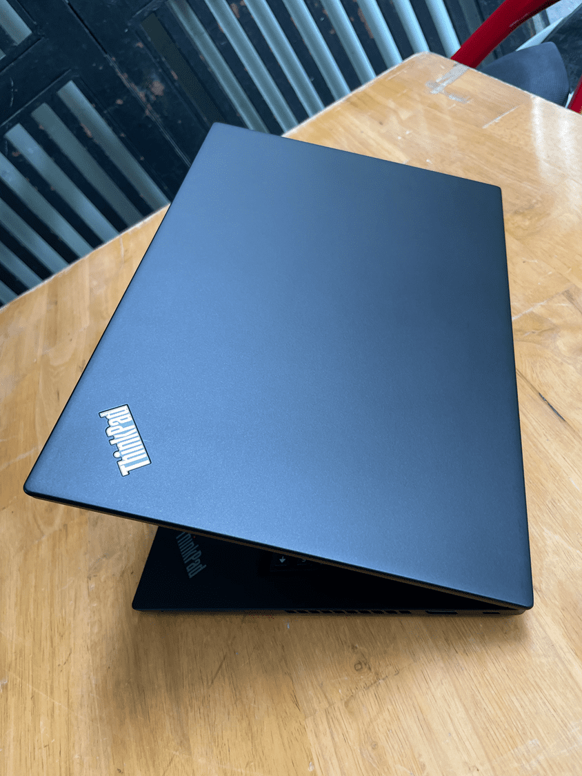 Lenovo Thinkpad X13 Core I5 (1)