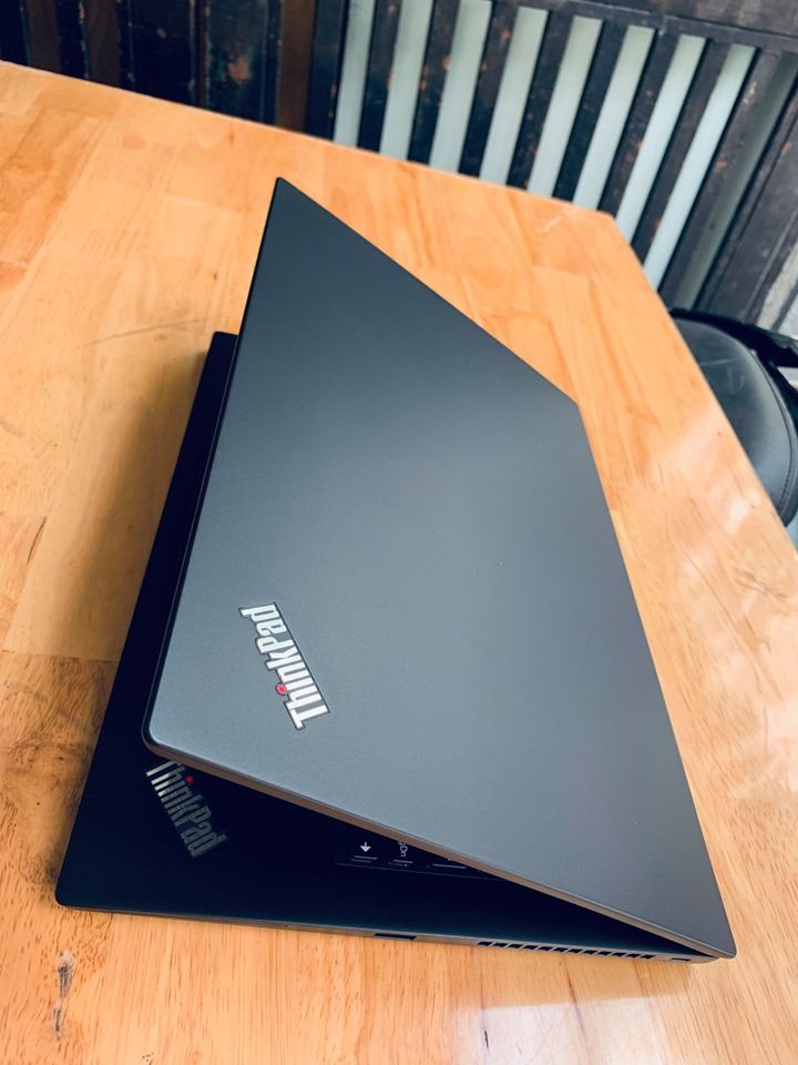 Lenovo Thinkpad T480s Core I7 (1)
