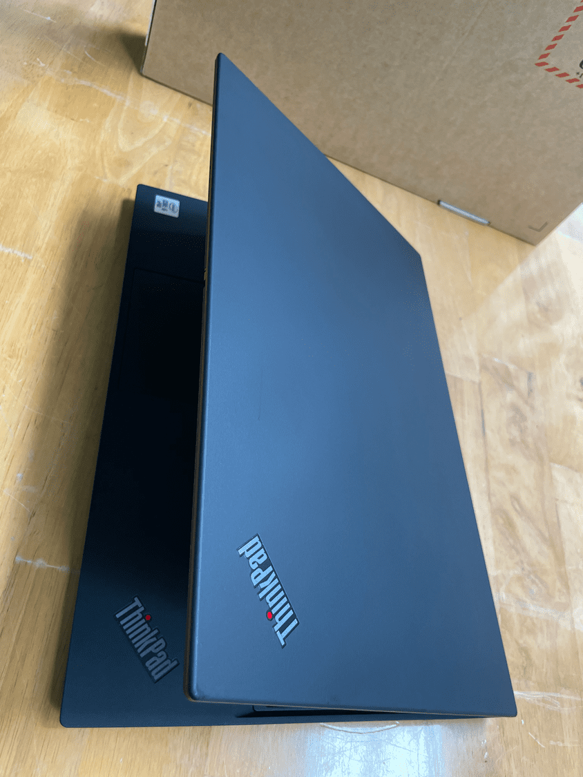 Lenovo Thinkpad T15 Core I5 10th (1)