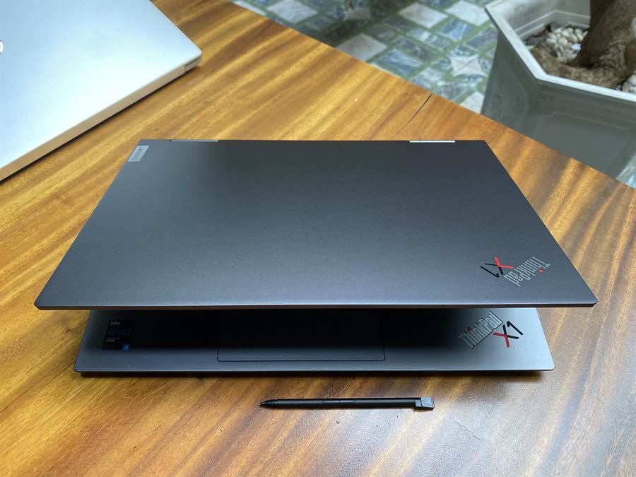 Lenovo Thinkpad X1 Yoga Gen 6 Core I5 11th (2)