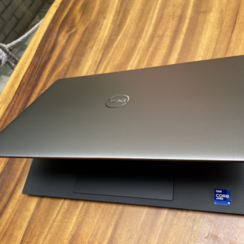 DELL Precision 5560 Core i9-11950H UHD 4K