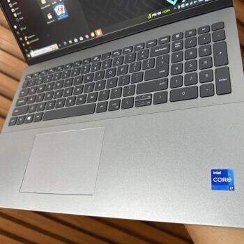 Laptop Dell Vostro 5620 Cũ Core i7